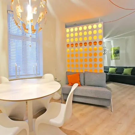 The Of Right At Your Doorstep No 1 Apartman *